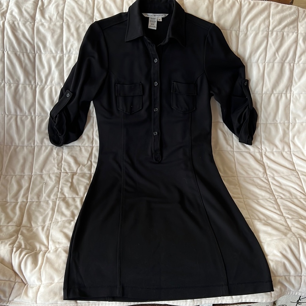 Max Studio black dress. Size M. Shaped cut.
